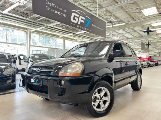 HYUNDAI TUCSON 2.7 MPFI GLS 24V 175CV 4WD GASOLINA 4P AUTOMÁTICO HYUNDAI TUCSON 2.7 MPFI GLS 24V 175CV 4WD GASOLINA 4P AUTOMÁTICO