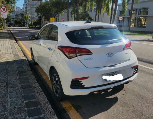 HYUNDAI-HB20-2016