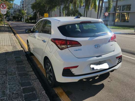 HYUNDAI-HB20-1.6 R SPEC 16V FLEX 4P MANUAL HYUNDAI-HB20-2016
