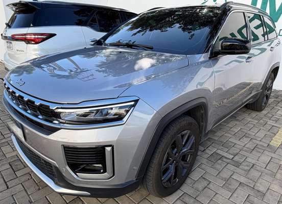 JEEP-COMMANDER-2025