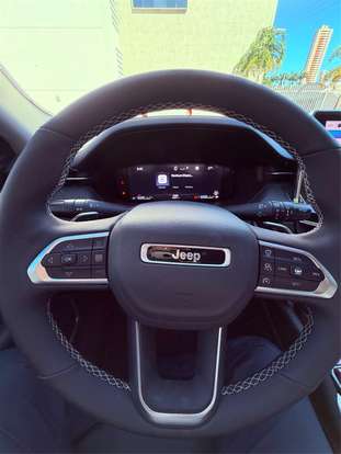 JEEP-COMMANDER-2025