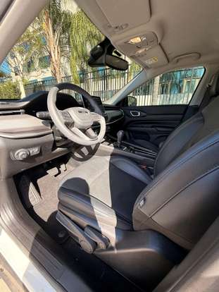 JEEP-COMPASS-2024