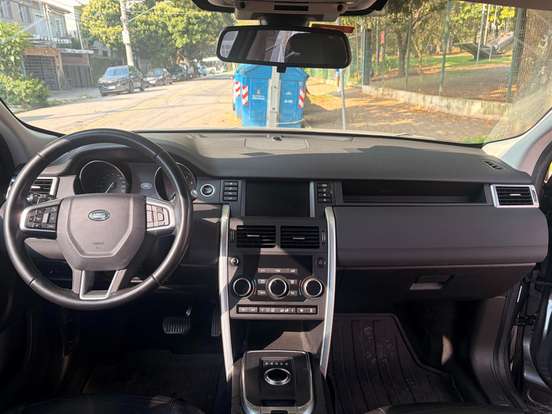 LAND ROVER-DISCOVERY SPORT-2017