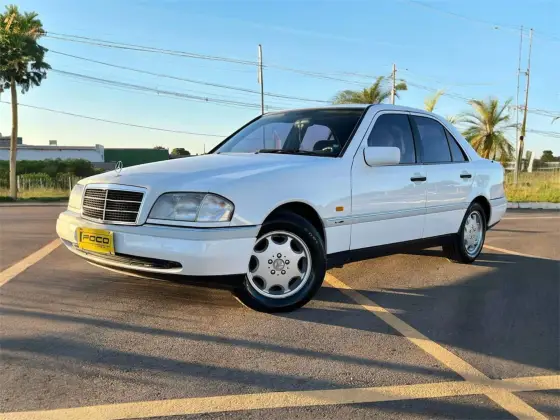 MERCEDES-BENZ C 280 2.8 CLASSIC V6 GASOLINA 4P AUTOMÁTICO