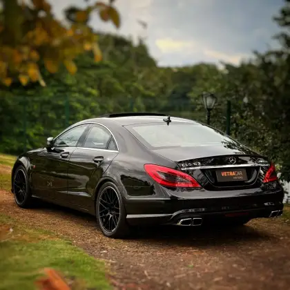 MERCEDES-BENZ CLS 63 AMG 5.5 V8 TURBO GASOLINA 4P AUTOMÁTICO MERCEDES-BENZ CLS 63 AMG 5.5 V8 TURBO GASOLINA 4P AUTOMÁTICO