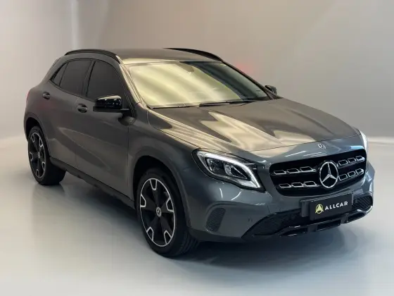 MERCEDES-BENZ GLA 200 1.6 CGI FLEX ADVANCE 7G-DCT MERCEDES-BENZ GLA 200 1.6 CGI FLEX ADVANCE 7G-DCT