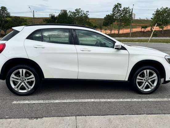 MERCEDES-BENZ-GLA 200-1.6 CGI FLEX STYLE 7G-DCT MERCEDES-BENZ-GLA 200-2018