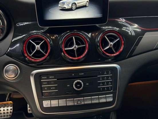 MERCEDES-BENZ-GLA 45 AMG-2.0 CGI GASOLINA 4MATIC SPEEDSHIFT MERCEDES-BENZ-GLA 45 AMG-2018