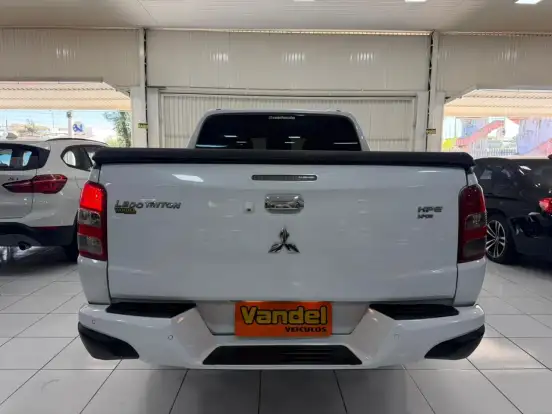 MITSUBISHI-L200 TRITON-2016