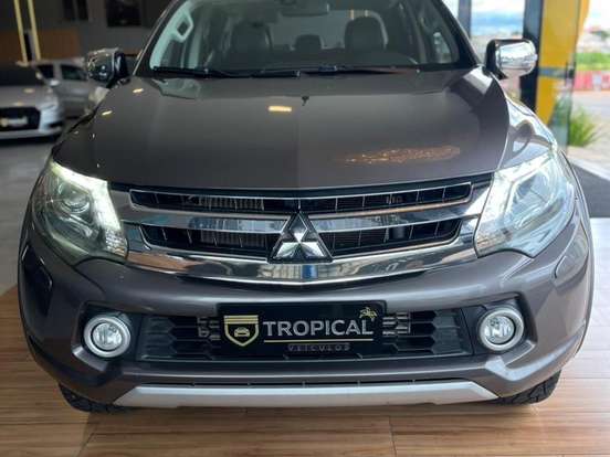MITSUBISHI-L200 TRITON-2.4 16V TURBO DIESEL SPORT HPE-S CD 4P 4X4 AUTOMÁTICO MITSUBISHI-L200 TRITON-2018