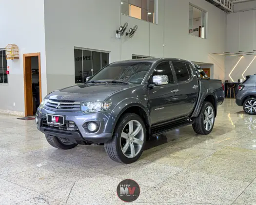 MITSUBISHI L200 TRITON 3.2 HPE 4X4 CD 16V TURBO INTERCOOLER DIESEL 4P AUTOMÁTICO