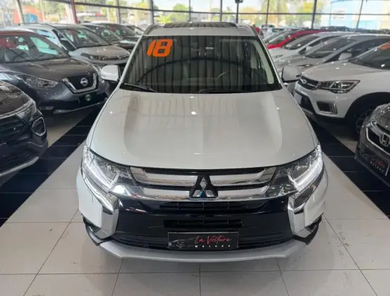 MITSUBISHI OUTLANDER 3.0 GT 4X4 V6 24V GASOLINA 4P AUTOMÁTICO MITSUBISHI OUTLANDER 3.0 GT 4X4 V6 24V GASOLINA 4P AUTOMÁTICO