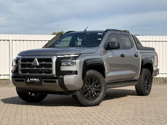 MITSUBISHI TRITON 2.4 BITURBO DIESEL CD KATANA 4X4 AUTOMÁTICO