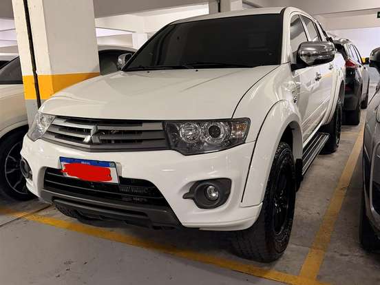 MITSUBISHI-L200 TRITON-3.5 HPE 4X4 CD V6 24V FLEX 4P AUTOMÁTICO MITSUBISHI-L200 TRITON-2016