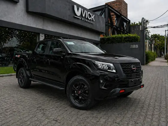 NISSAN FRONTIER 2.3 16V TURBO DIESEL PRO4X CD 4X4 AUTOMÁTICO