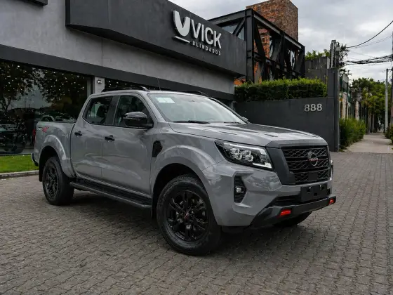 NISSAN FRONTIER 2.3 16V TURBO DIESEL PRO4X CD 4X4 AUTOMÁTICO