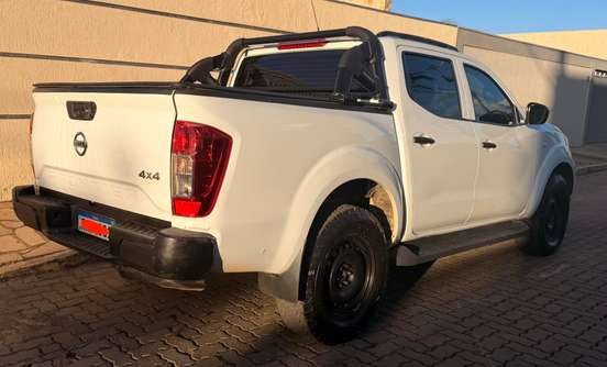 NISSAN-FRONTIER-2022