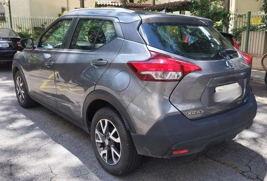 NISSAN-KICKS-2018
