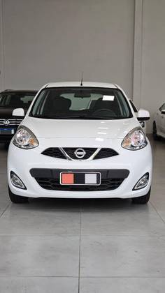 NISSAN MARCH 1.6 SV 16V FLEXSTART 4P XTRONIC