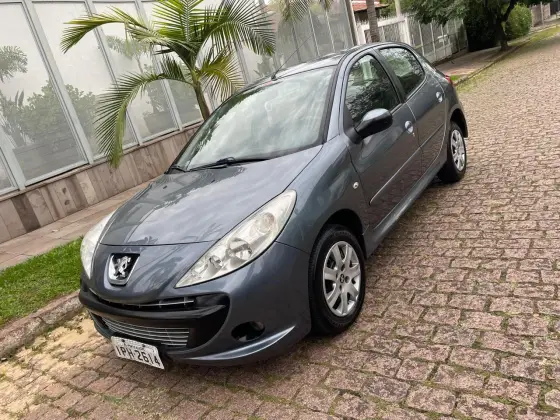 PEUGEOT 207 1.4 XR 8V FLEX 4P MANUAL PEUGEOT 207 1.4 XR 8V FLEX 4P MANUAL