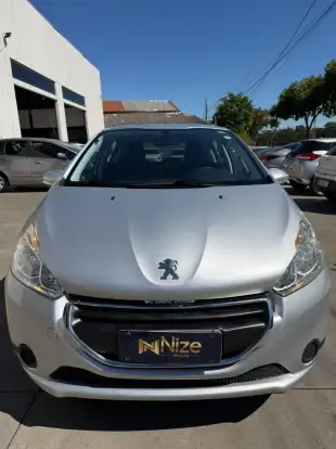 PEUGEOT-208-2013