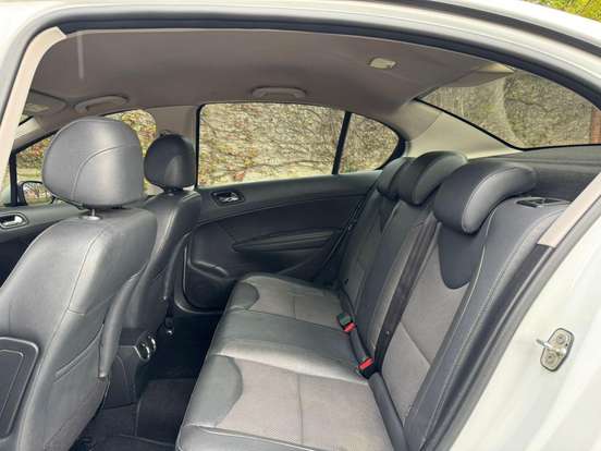 PEUGEOT-408-2.0 ALLURE 16V FLEX 4P AUTOMÁTICO PEUGEOT-408-2016