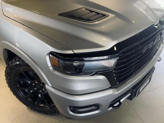 RAM-1500-3.0 HURRICANE 6 BITURBO GASOLINA LARAMIE NIGHT EDITION CD 4X4 AUTOMÁTICO RAM-1500-2024