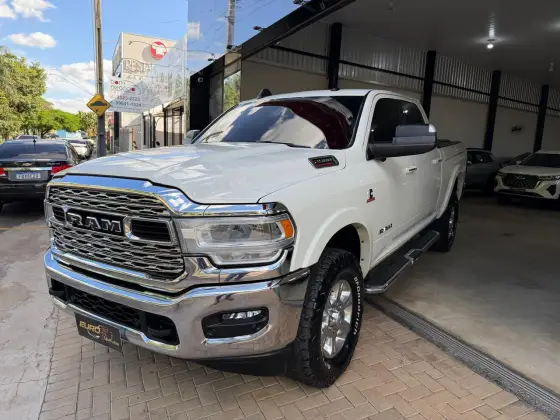 RAM 2500 6.7 I6 TURBO DIESEL LARAMIE CD 4X4 AUTOMÁTICO