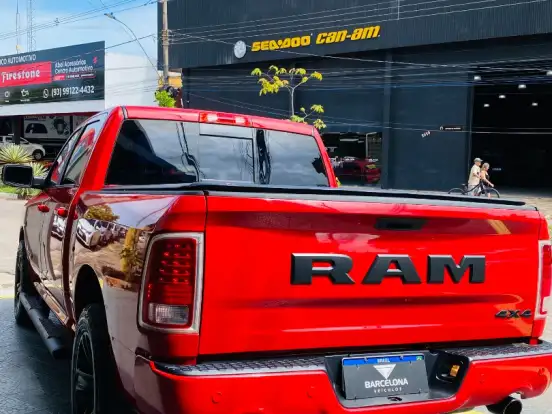 RAM-CLASSIC-5.7 V8 GASOLINA LARAMIE NIGHT EDITION CD 4X4 AUTOMÁTICO RAM-CLASSIC-2022