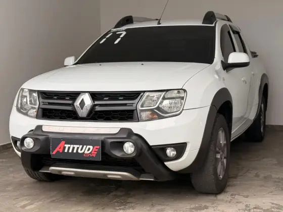 RENAULT DUSTER OROCH 2.0 16V FLEX DYNAMIQUE 4P AUTOMÁTICO