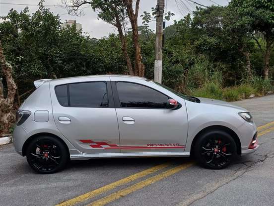RENAULT-SANDERO-2.0 16V HI-FLEX RS RACING SPIRIT MANUAL RENAULT-SANDERO-2017