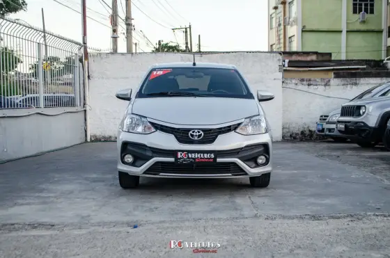 TOYOTA ETIOS 1.5 PLATINUM 16V FLEX 4P AUTOMÁTICO