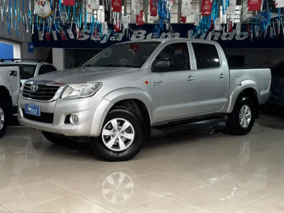 TOYOTA HILUX 2.7 SR 4X2 CD 16V FLEX 4P AUTOMÁTICO