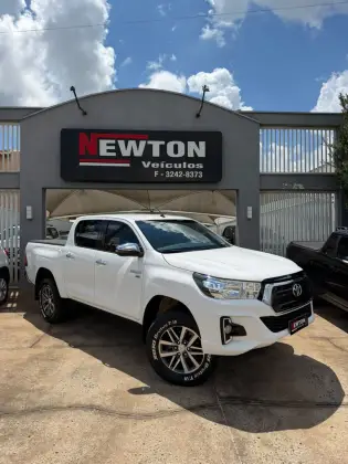 TOYOTA HILUX 2.7 SRV 4X2 CD 16V FLEX 4P AUTOMÁTICO TOYOTA HILUX 2.7 SRV 4X2 CD 16V FLEX 4P AUTOMÁTICO