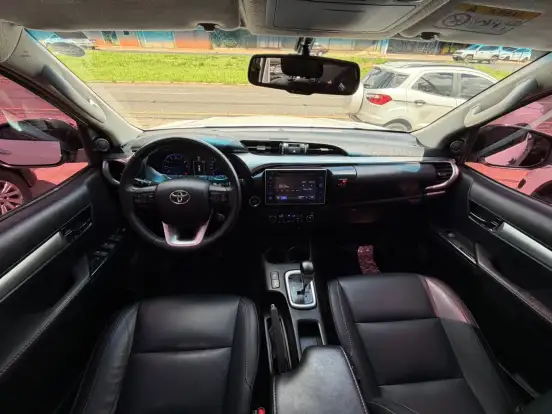 TOYOTA-HILUX-2.7 SRV 4X2 CD 16V FLEX 4P AUTOMÁTICO TOYOTA-HILUX-2019