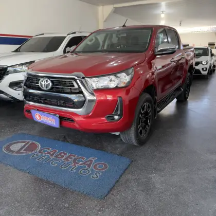 TOYOTA HILUX 2.8 D-4D TURBO DIESEL CD SRV 4X4 AUTOMÁTICO