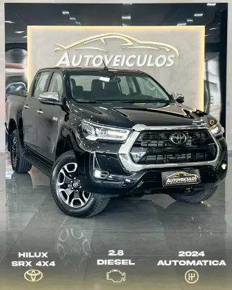 TOYOTA HILUX 2.8 D-4D TURBO DIESEL CD SRX 4X4 AUTOMÁTICO