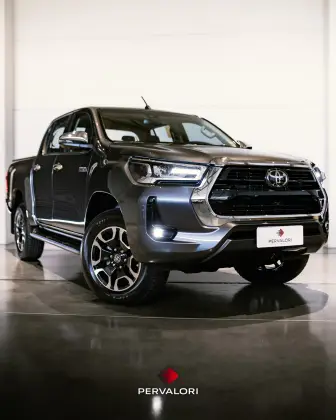 TOYOTA HILUX 2.8 D-4D TURBO DIESEL CD SRX 4X4 AUTOMÁTICO