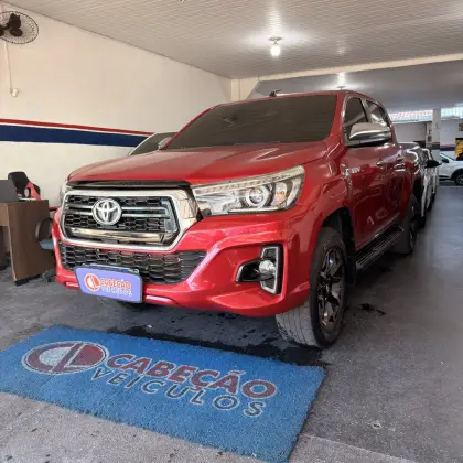 TOYOTA HILUX 2.8 SRX 4X4 CD 16V DIESEL 4P AUTOMÁTICO