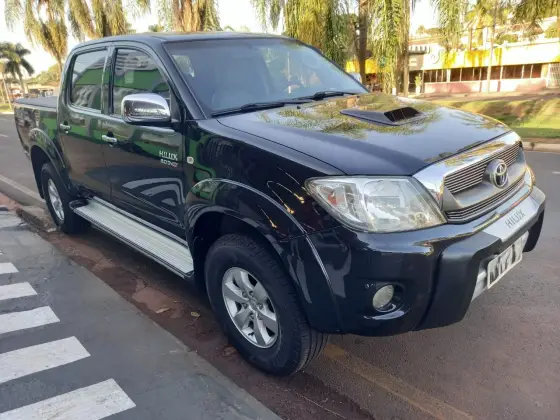 TOYOTA HILUX 3.0 SRV 4X4 CD 16V TURBO INTERCOOLER DIESEL 4P AUTOMÁTICO
