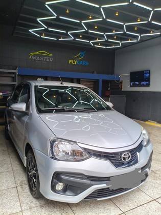TOYOTA ETIOS 1.5 PLATINUM SEDAN 16V FLEX 4P AUTOMÁTICO