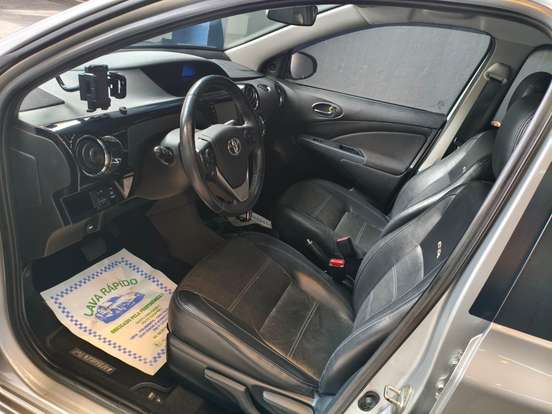 TOYOTA-ETIOS-1.5 PLATINUM SEDAN 16V FLEX 4P AUTOMÁTICO TOYOTA-ETIOS-2017