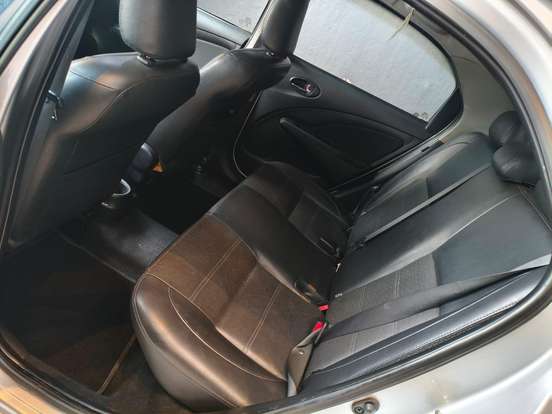 TOYOTA-ETIOS-1.5 PLATINUM SEDAN 16V FLEX 4P AUTOMÁTICO TOYOTA-ETIOS-2017