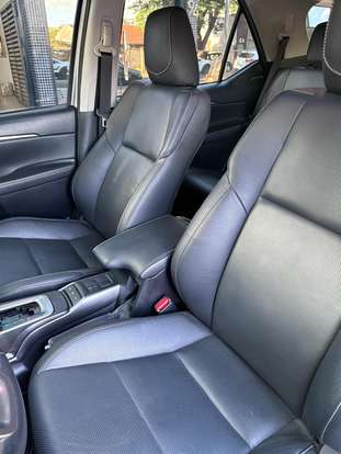 TOYOTA-HILUX SW4-2020