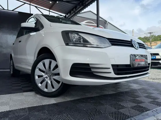 VOLKSWAGEN FOX 1.0 MI TRENDLINE 8V FLEX 4P MANUAL