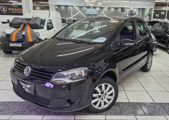 VOLKSWAGEN-FOX-2013