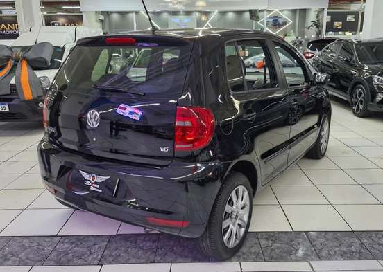 VOLKSWAGEN-FOX-2013
