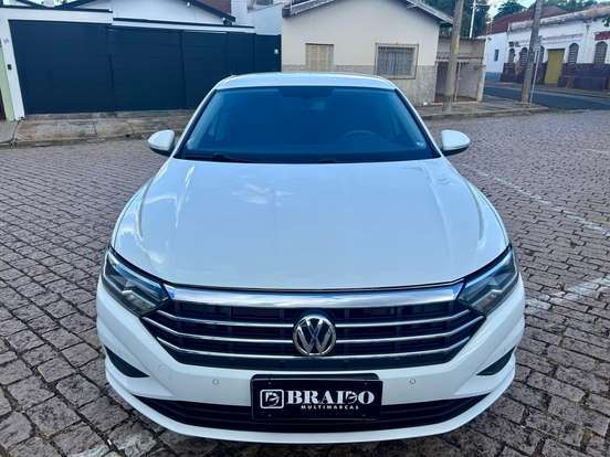 VOLKSWAGEN-JETTA-2019