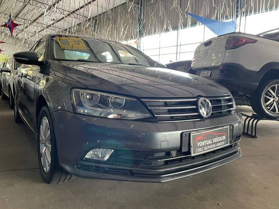 VOLKSWAGEN JETTA 2.0 COMFORTLINE FLEX 4P TIPTRONIC