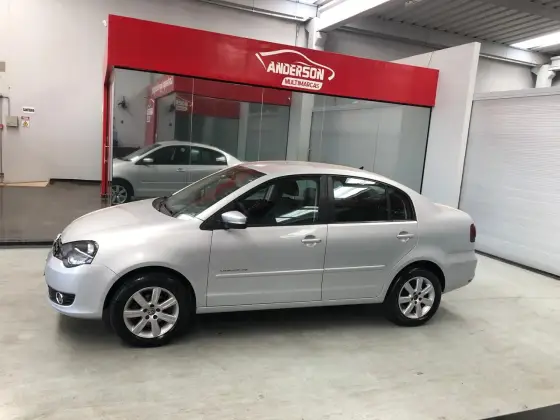 VOLKSWAGEN POLO SEDAN 1.6 MI COMFORTLINE 8V FLEX 4P MANUAL VOLKSWAGEN POLO SEDAN 1.6 MI COMFORTLINE 8V FLEX 4P MANUAL